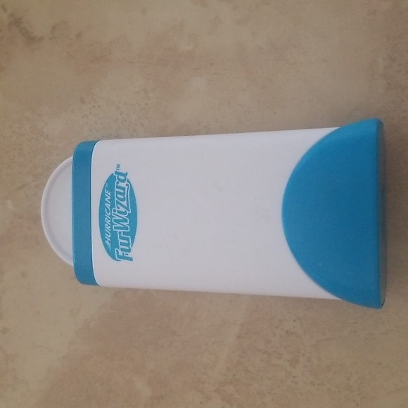 Lint/Fur Remover - Picture 3 of 4